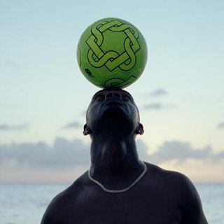 VIEWPOINT COLOR 19
Football...